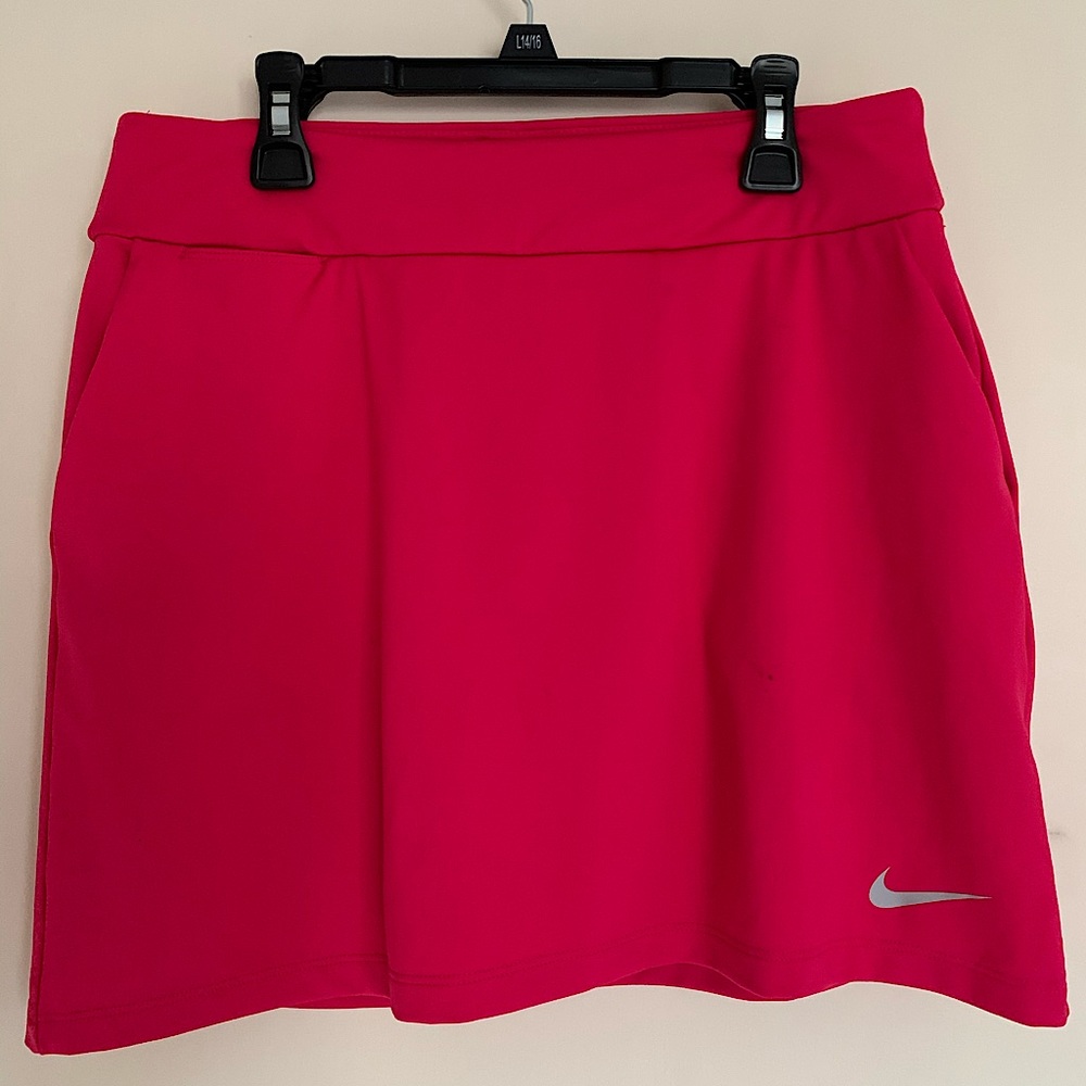 Nike bright pink spot skirt